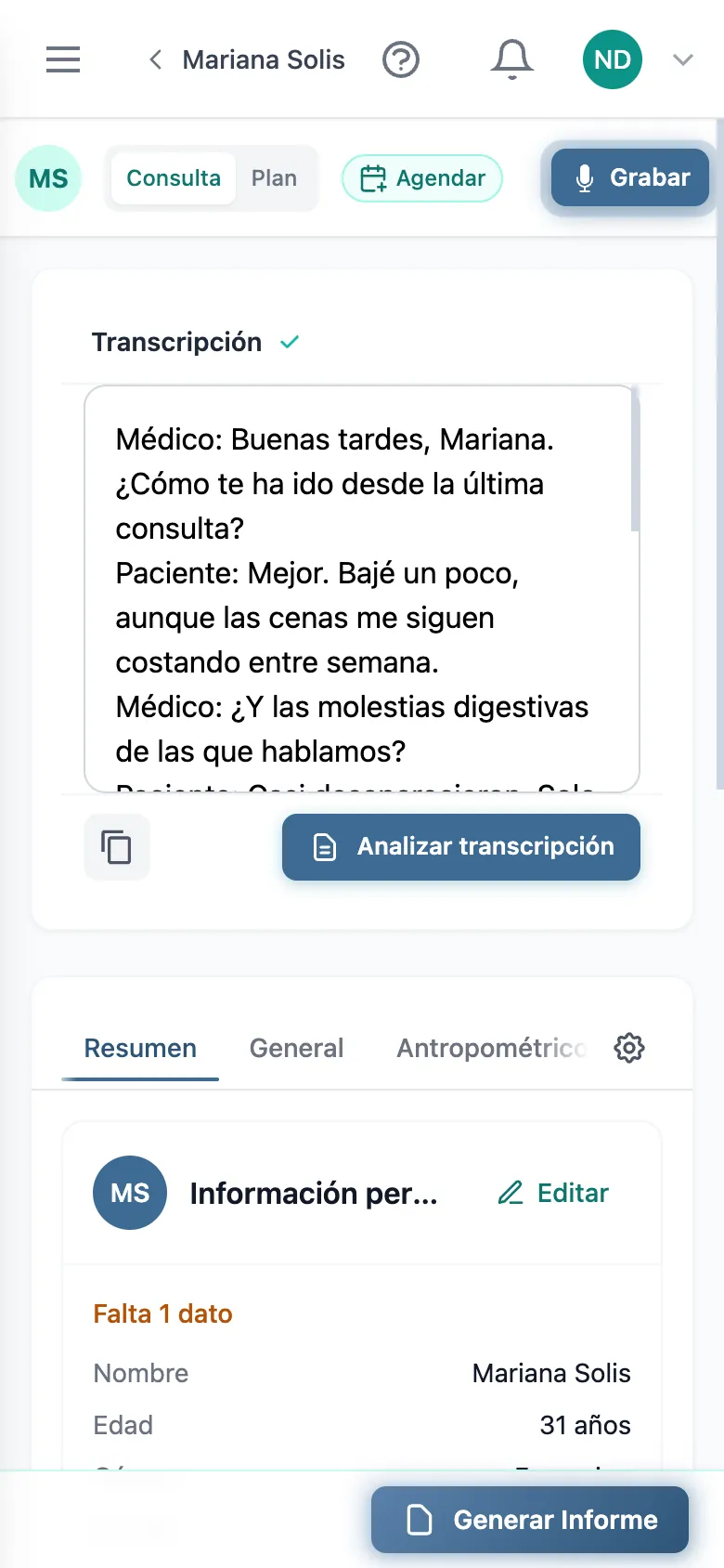 Consulta grabándose en HeyNutre con la transcripción en pantalla